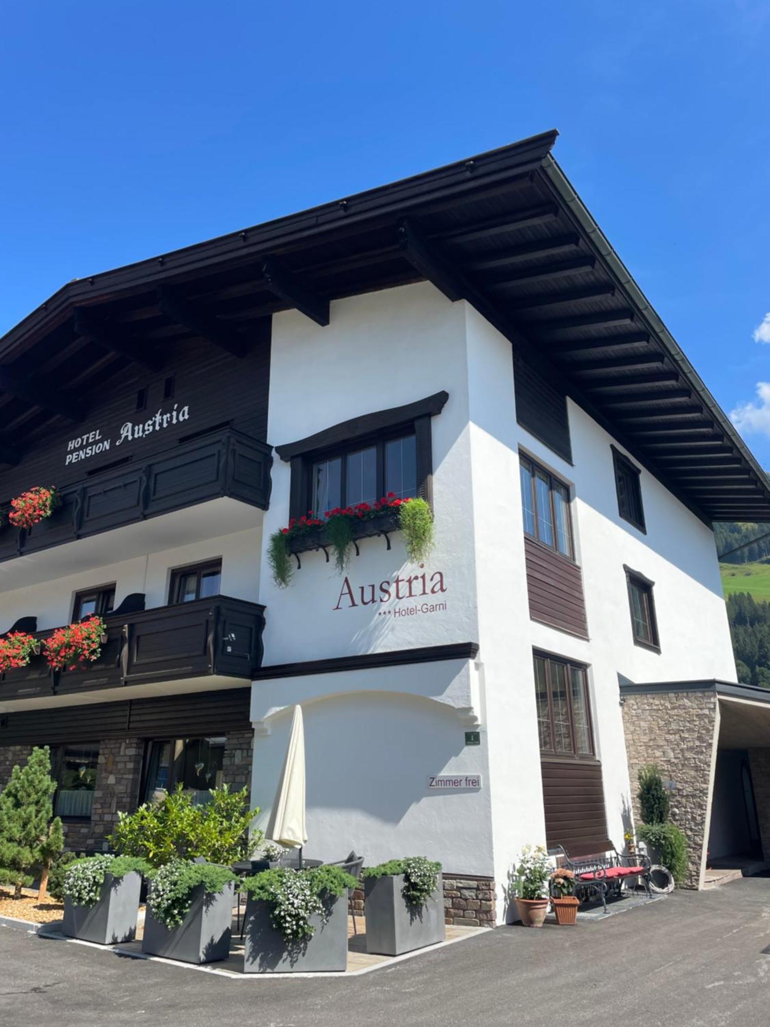 Hotel-Garni Austria Вестендорф Екстериор снимка