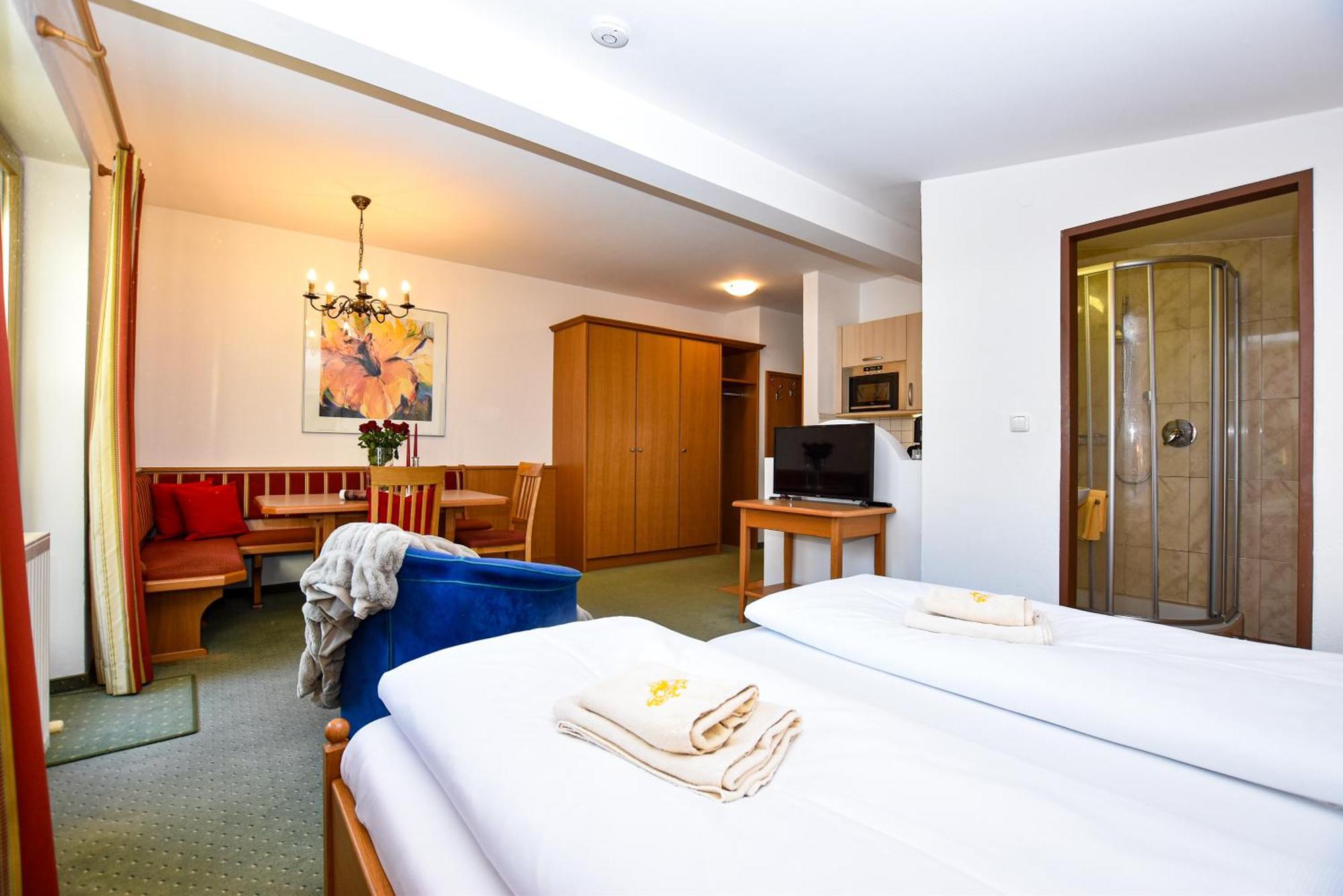Hotel-Garni Austria Вестендорф Екстериор снимка